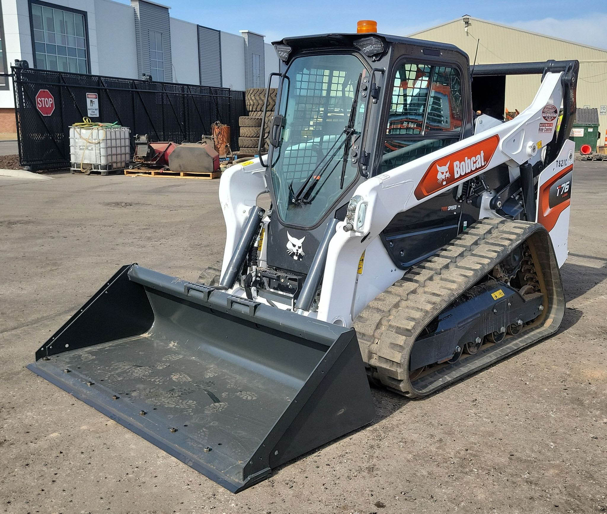 2021 Bobcat T76